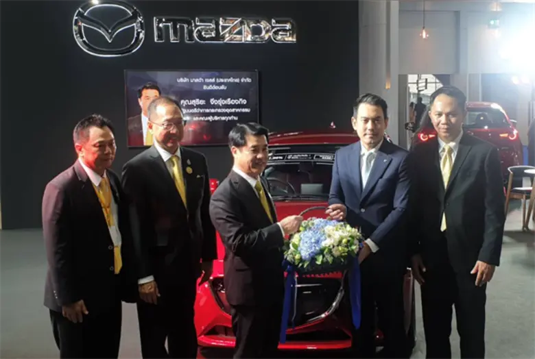 นายธีร์ เพิ่มพงศ์พันธ์ (ที่2 จากขวา) รองป...