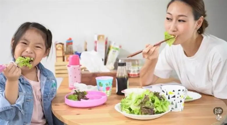 "ทำอย่างไรให้ลูกชอบกินผัก?" หนึ่งในคำถามห...