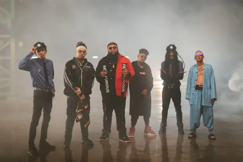 กลายเป็นศิลปินที่ไม่ว่าจะปล่อยเพลงไหนก็ได...