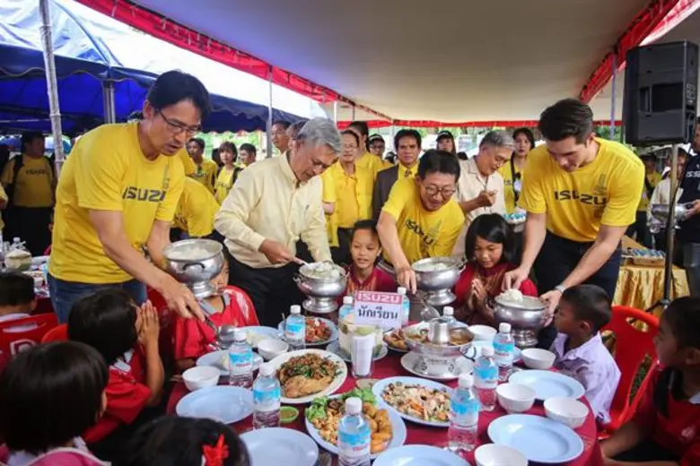 อีซูซุร่วมแก้ไขปัญหาน้ำ ณ โรงเรียนบ้านก้อจัดสรร อ.ลี้ จังหวัดลำพูน ส่งมอบโครงการ “อีซูซุให้น้ำ...เพื่อชีวิต” แห่งที่ 34
