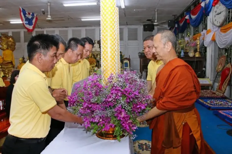 โรงแรมดุสิตธานี พัทยา จัดกิจกรรมถวายเทียนเนื่องในวันอาสาฬหบูชาและวันเข้าพรรษา ประจำปี ๒๕๖๒