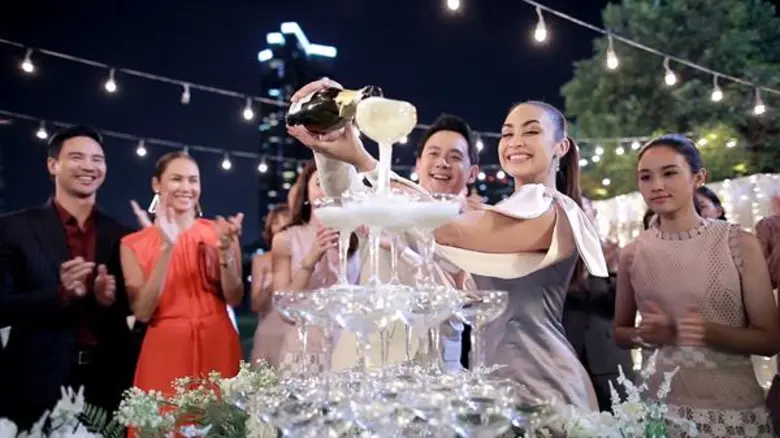 “สามีสีทอง” ศึกเมียหลวง-น้อย เดือด!! “แคท” ตบ “พลอย” คว่ำ!!