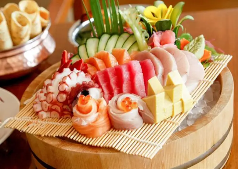 ห้องอาหารเน็กซ์ทู คาเฟ่ โรงแรมแชงกรี-ลา ก...