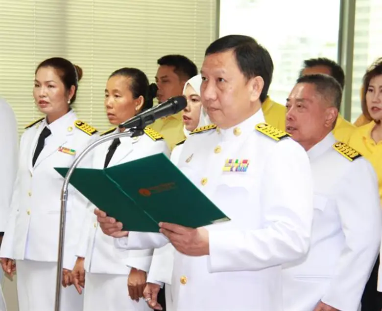 นายวุฒิชัย สุระรัตน์ชัย กรรมการและผู้จัดก...