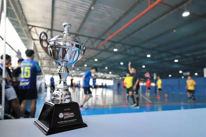 ศูนย์การค้าเดอะ สตรีท ร่วมกับ ชมรมไตรโกล ประเทศไทย ...