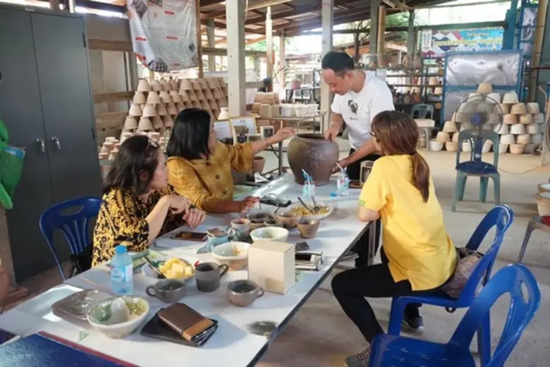 กรมวิทยาศาสตร์บริการ ลงพื้นที่นครพนม ติดตามผลการนำองค์ความรู้ วทน.ยกระดับสินค้า OTOP สู่มาตรฐานเพิ่มมูลค่าผลิตภัณฑ์