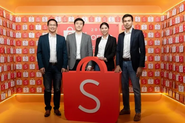 - กว่า 1,000 ร้านค้าและแบรนด์ชั้นนำตบเท้า...