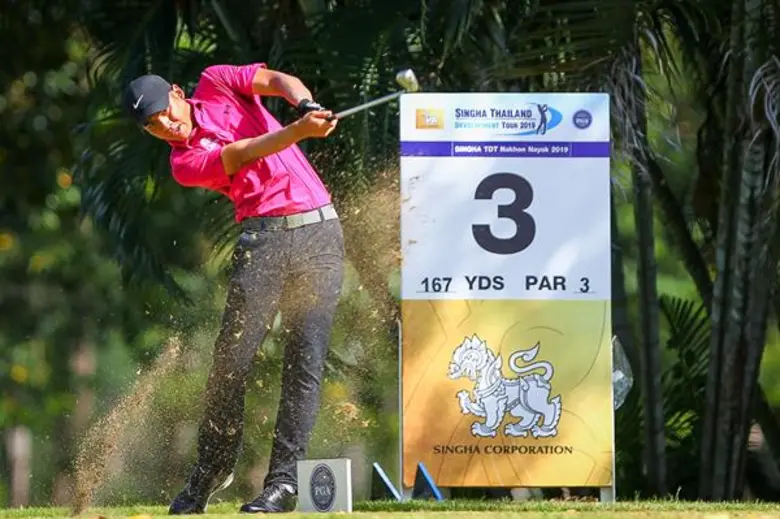 โปรเรย์ คว้าแชมป์อาชีพแรก สิงห์ ทีดีที นครนายก