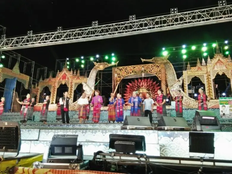 กรม สบส. ชูแนวคิด 3 จ. จอบ แจ้ง จัดการ ผ่านสื่อหมอลำ ลดผู้ป่วยโรคพยาธิใบไม้ตับและมะเร็งท่อน้ำดี ในพื้นที่ ต.เจ้าท่า จ.กาฬสินธุ์