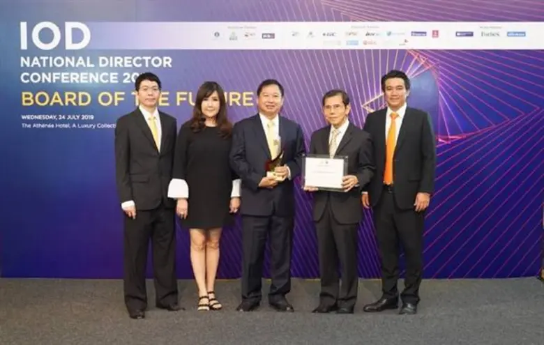 บมจ. ซีลิค คอร์พ (SELIC) คว้ารางวัล Risin...