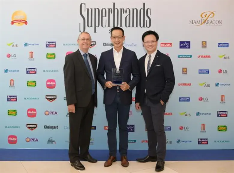 นายสาระ ล่ำซำ กรรมการผู้จัดการและประธานเจ...