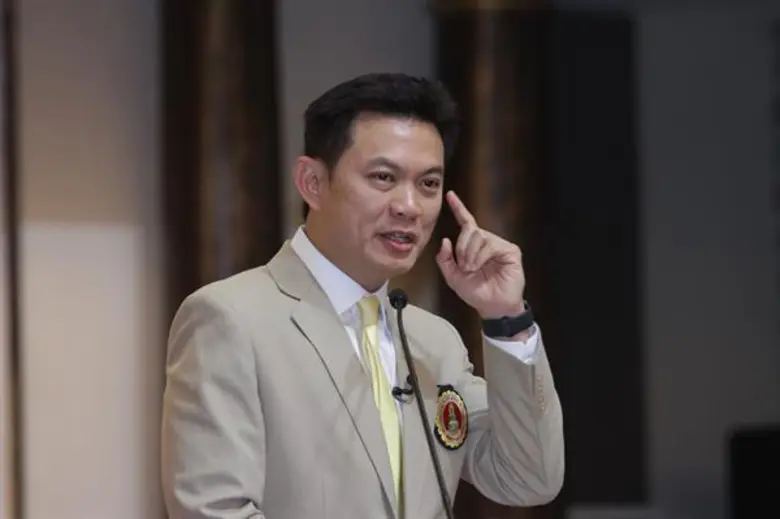 "คนไทย ไม่แพ้ใครในโลก แต่ต้องสู้ ต้องเปลี...