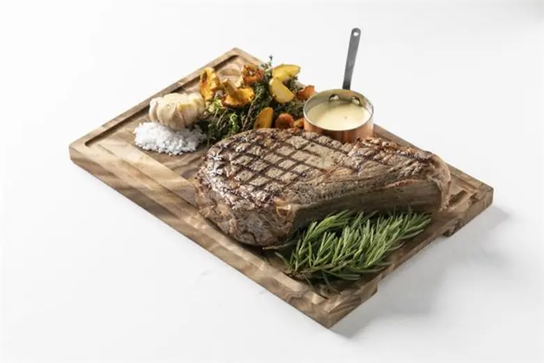 เชิญทุกท่านสัมผัสบรรยากาศวิวระฟ้ายามค่ำคื...