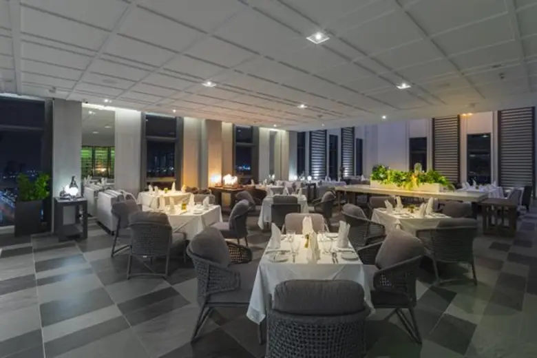 อาหารยุโรปรสเลิศ ท่ามกลางวิวสวยระฟ้าใจกลางเมืองโคราช ณ ห้องอาหาร เดอะ กริลล์ รูม โรงแรมแคนทารี โคราช