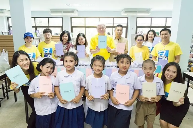 นายชาญวิทย์ จารุสมบัติ รองกรรมการผู้จัดการใหญ่ดั๊บเ...