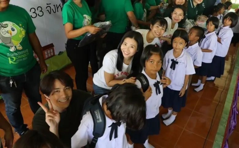 “โรบินสัน” จับมือ “เดวี่” มอบ 'โครงการเศรษฐกิจพอเพียง เพื่ออาหารกลางวัน’ ส่งเสริมเยาวชนปลูกผักปลอดสารพิษ จุดเริ่มต้นของสุขภาพดีๆ