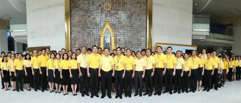 นายชาญศิลป์ ตรีนุชกร ประธานเจ้าหน้าที่บริ...