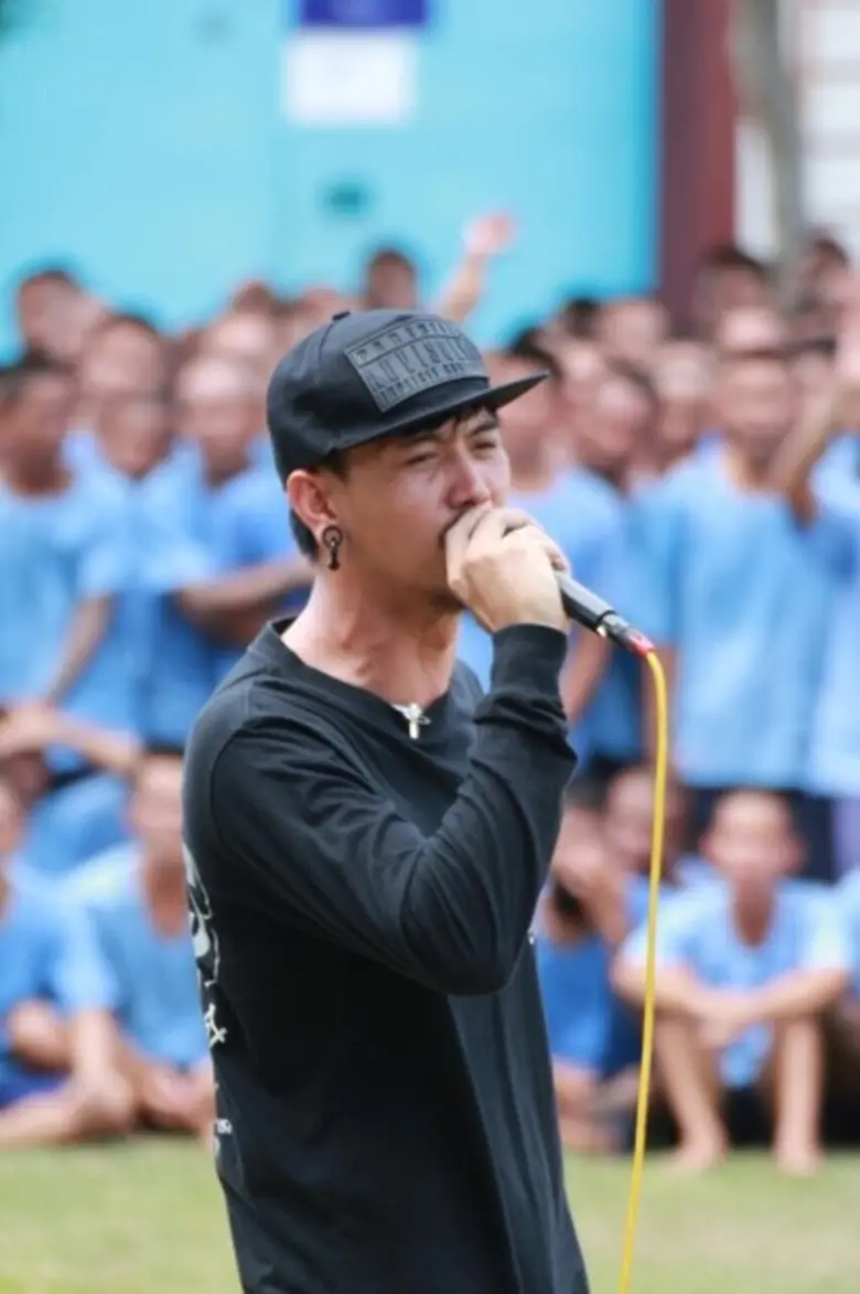 ปราปต์ปฎล - อาร์ท ทีที ศิลปินจิตอาสาชวนกันทำความดี ณ เรือนจำคลองไผ่ นครราชสีมา