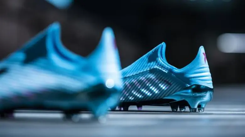 อาดิดาส ฟุตบอล เปิดตัว “ฮาร์ด ไวด์ แพ็ค” ปลดปล่อยสีสันจัดจ้านต้อนรับฤดูกาลใหม่ของเหล่าครีเอเตอร์