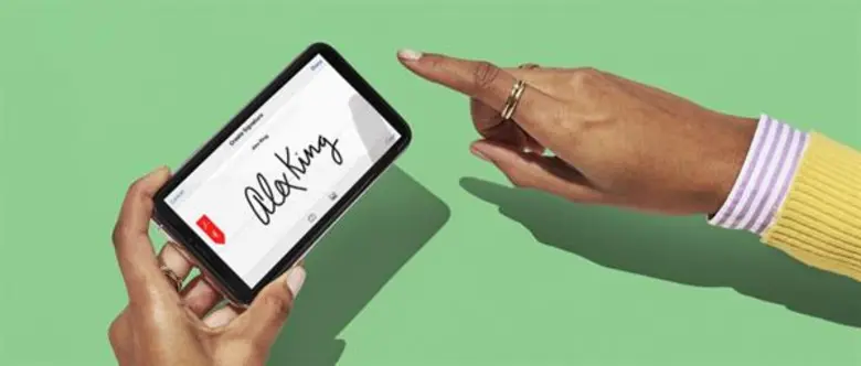 ผลการศึกษาของอะโดบีเผยว่า พนักงานในบริษัท...