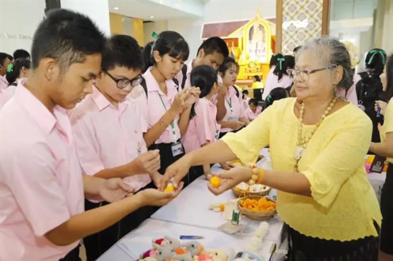 วธ.รวมใจข้าราชการ ประชาชน เครือข่ายวัฒนธรรม จัดกิจกรรมเฉลิมพระเกียรติเนื่องในโอกาสวันเฉลิมพระชนมพรรษา พระบาทสมเด็จพระปรเมนทรรามาธิบดีศรีสินทรมหาวชิราลงกรณ พระวชิรเกล้าเจ้าอยู่หัว ประจำปี พ.ศ. 2562