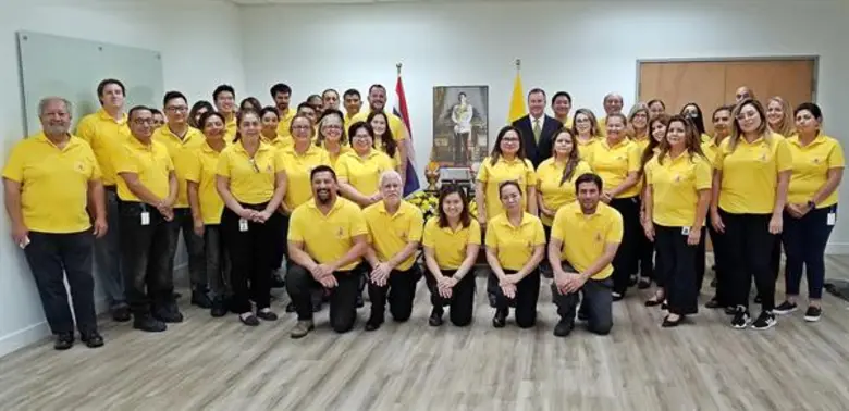 นายเทอรี่ โอไบร์อัน(Mr.Terry O'Brien) ประธานกรรมการ...