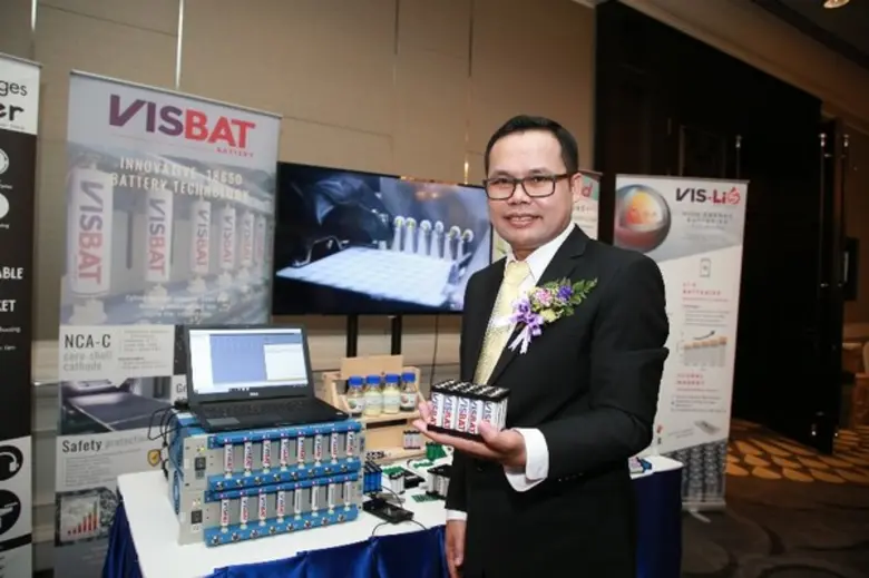 นักวิจัยนาโนเทคโนโลยี จากสถาบันวิทยสิริเมธี (VISTEC) คว้ารางวัลนักวิทยาศาสตร์ดีเด่น ประจำปี 2562