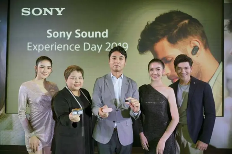 โซนี่ไทยย้ำภาพผู้นำวงการเทคโนโลยีหูฟังสุดล้ำ ส่ง WF-1000XM3 ปลุกกระแสตลาดหูฟังไร้สายตัดเสียงรบกวนคุณภาพสูง พร้อมกองทัพผลิตภัณฑ์เสียงเพื่อความบันเทิงครบครัน  ยกระดับคุณภาพการฟังเพลง และความบันเทิงในบ้านให้เหนือขึ้นไปไปอีกขั้น