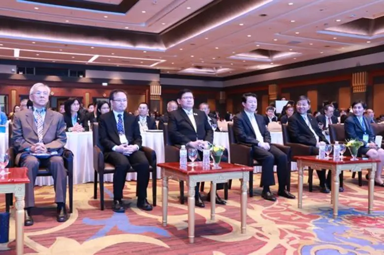 อว. ทุ่ม 17,000 ล้าน เปลี่ยนประเทศไทยใน 4 มิติ ดัน 3 โครงการควิกวิน พันนวัตกรรมแก้จน อาสาประชารัฐ และนวัตกรรมเพื่อสังคม