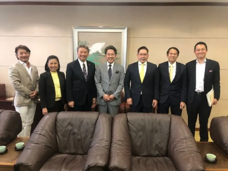 รัฐมนตรีว่าการกระทรวงการคลังพร้อมคณะ สกพอ...