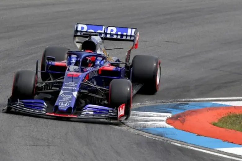 พีทีที ลูบริแคนท์ส ร่วมภูมิใจกับแบรนด์ไทยบนโพเดียม เอฟ วัน พร้อมยินดีกับ "อเล็กซ์ อัลบอน อังสุสิงห์" ทำผลงานยอดเยี่ยม คว้าอันดับ 6 ในศึก “เยอรมันกรังด์ปรีซ์”