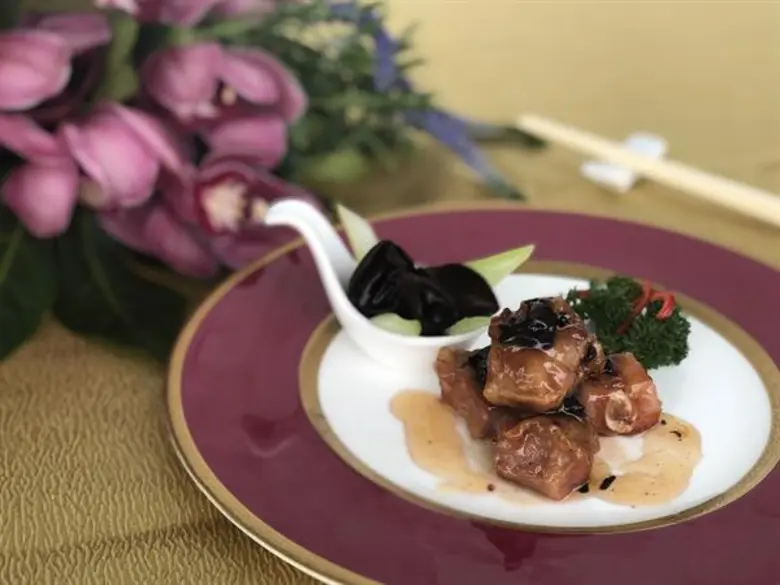 5-9 กันยายน 2562 เรายกเกาะฮ่องกงมาไว้ที่โคราช พร้อมเสิร์ฟความอร่อยลัดฟ้า โดยเชฟแปซิฟิกคลับ ณ ห้องอาหารแทพเพสทรี โรงแรมแคนทารี โคราช