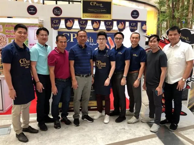 นางสาวพักตร์วิภา อาวิพันธุ์ รองกงสุลใหญ่ ...