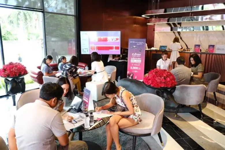 ALL ทุบสถิติ ดิ เอ็กเซล ลาดพร้าว – สุทธิสาร พรีเซลวันเดียวกวาดยอดกว่า 850 ล้านบาท  สวนกระแสเศรษฐกิจชะลอตัว ตอกย้ำ Real Demand ยังมีความต้องการสูง