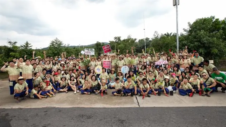 บริษัท ฟูจิตสึ (ประเทศไทย) จำกัด นำโดยคุณ...