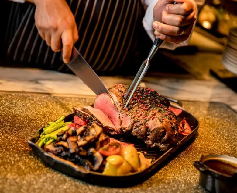 ร่วมเฉลิมฉลองวันแม่อันแสนอบอุ่นพร้อมกับทุ...