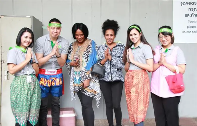 เอ็ม บี เค เซ็นเตอร์ สร้างค่านิยมลูกค้าเป็นศูนย์กลางใจ ยกทีมคณะผู้บริหารและพนักงาน ร่วมกิจกรรมสร้างสรรค์ Customer Day 2019