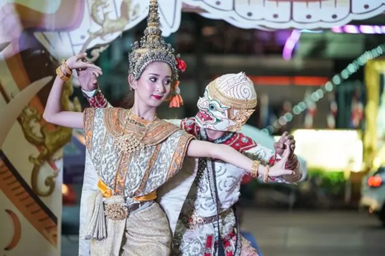 เปิดแล้ว !!! ไทยแลนด์ ดิสคัฟเวอรี่ ตลาดเรียนรู้ สืบสานศิลปะแห่ง 'โขน’ @แพลทินัม