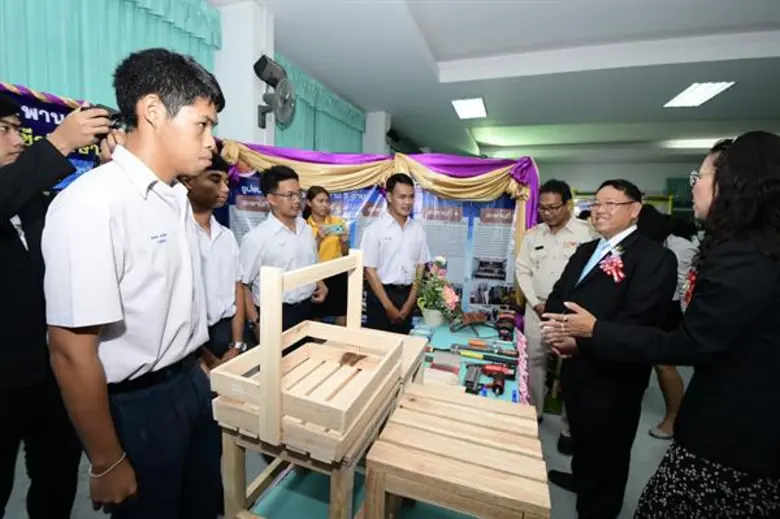 ดร.บุญรักษ์ ยอดเพชร เลขาธิการคณะกรรมการกา...