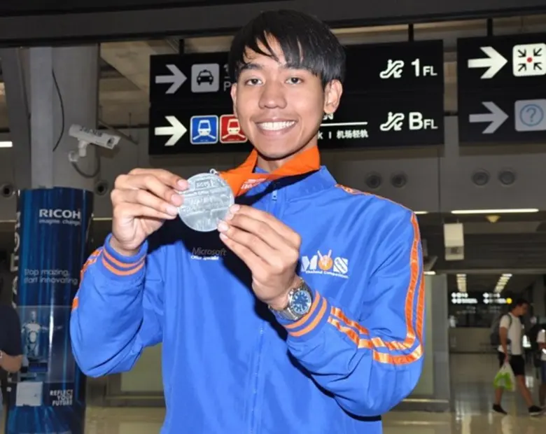 สุดปลื้มต้อนรับ 5 เยาวชนไทย หลังลุยศึกชิงแชมป์โลกด้านไอที ที่สหรัฐอเมริกา ใน 2 เวทีการแข่งขัน Microsoft และ Adobe กลับถึงไทย