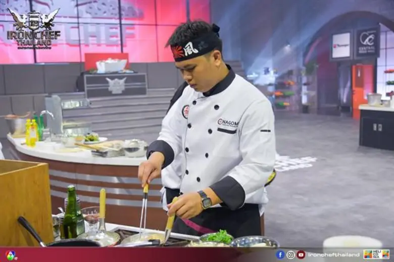 “เชฟกระทะเหล็ก” องศาเดือด..มันส์หยุดโลก!! “เชฟทัด” ร้อนวิชาท้าไขว้ข้ามรุ่น “เชฟบุญธรรม”
