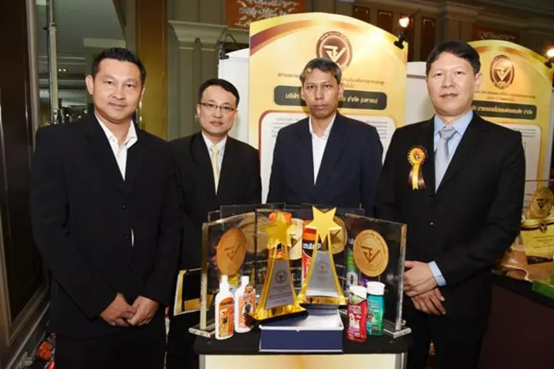 นายสาธิต จิรกุลสมโชค รองกรรมการผู้จัดการ ...