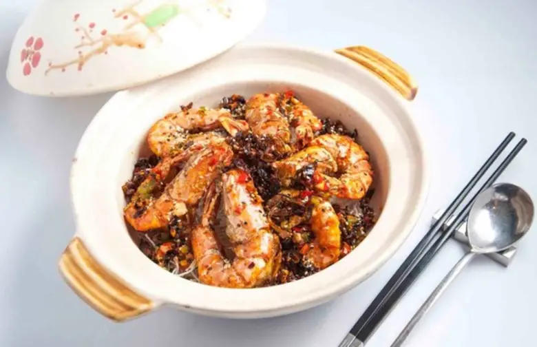 อาหารจีนสไตล์เสฉวนรสชาติจัดจ้าน ที่มีส่วน...