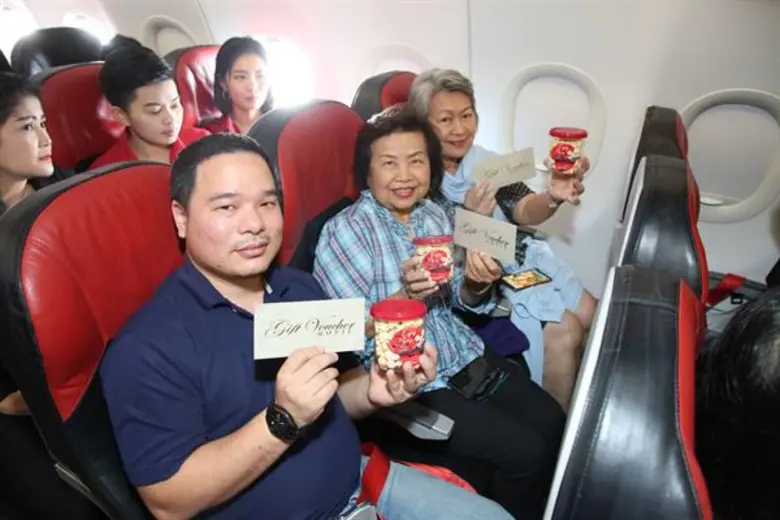 สายการบินไทยเวียตเจ็ทจับมือเมเจอร์ ซีนีเพล็กซ์ กรุ้ป จัดกิจกรรมเซอร์ไพรส์บนเที่ยวบินต้อนรับช่วงเทศกาลวันแม่