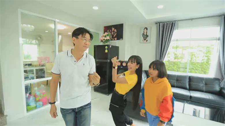 บุกบ้านหลังใหม่ “เจนนี่-ลิลลี่”!! 2สาวน้อยนักสู้ พลิกชีวิตได้ด้วยความกตัญญู