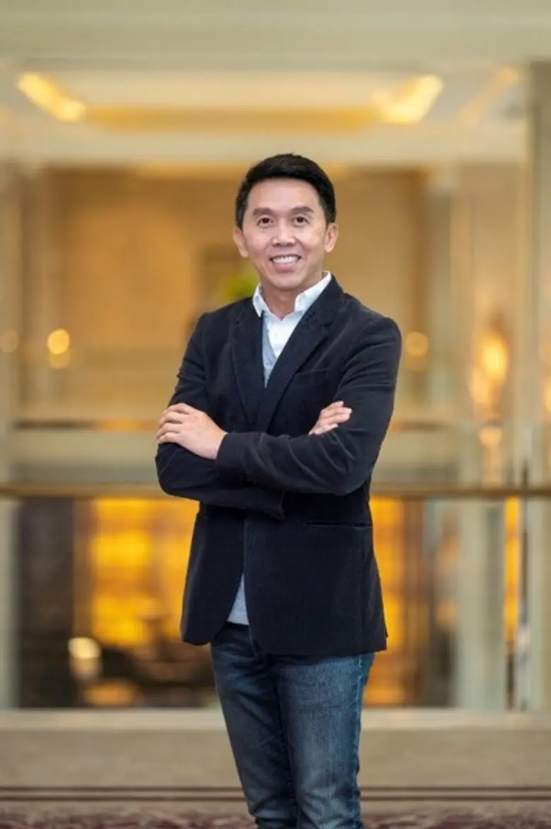 บริษัท อินทัช โฮลดิ้งส์ จำกัด (มหาชน) หรื...