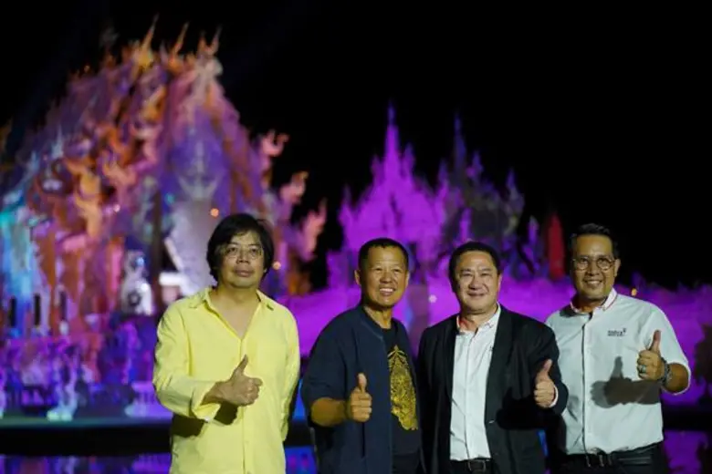 “วัดร่องขุ่น ไลท์ เฟส ตอน ปฐมบท” สุดยอดโชว์มัลติมีเดียระดับโลกสูงเท่าตึก 4 ชั้น เนรมิตร 6 จุดให้มีชีวิต เปลี่ยนสี เปล่งแสงยามค่ำคืนในฤดูหนาว