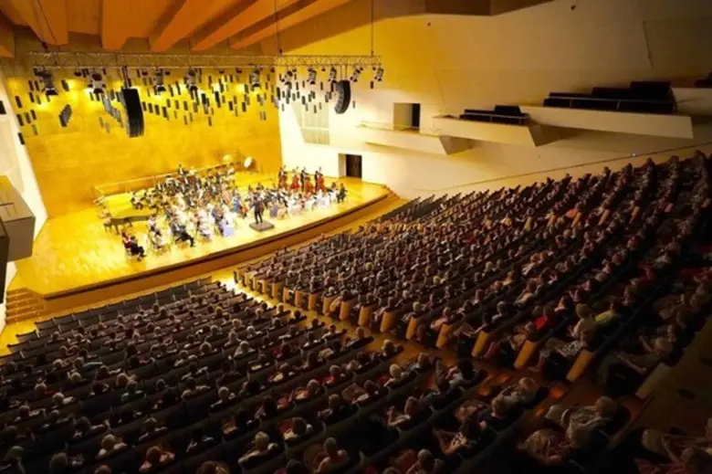 เยาวชนไทยโชว์กึ๋นดนตรีสากล แฟนเพลงคลาสสิกสเปนทึ่ง