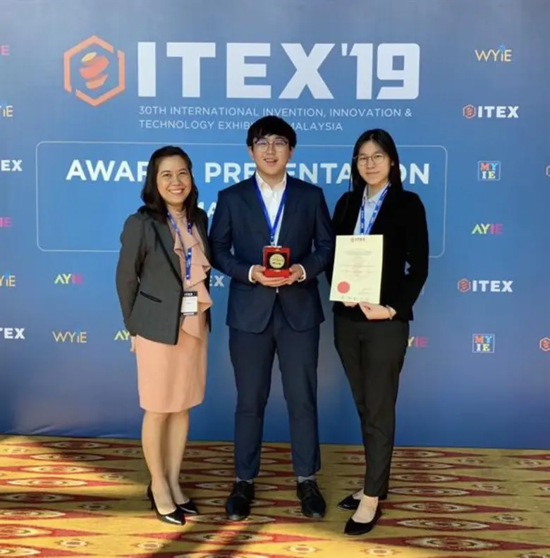 - "มังคุดโยเกิร์ตอบกรอบ สูตรซินไบโอติก" ข...