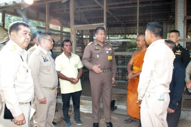 องคมนตรีเยี่ยมชมฟาร์มตัวอย่างในสมเด็จพระนางเจ้าฯ พระบรมราชินีนาถ วัดสารวัน บ้านสารวัน ต.ไทรทอง อ.ไม้แก่น จ.ปัตตานี